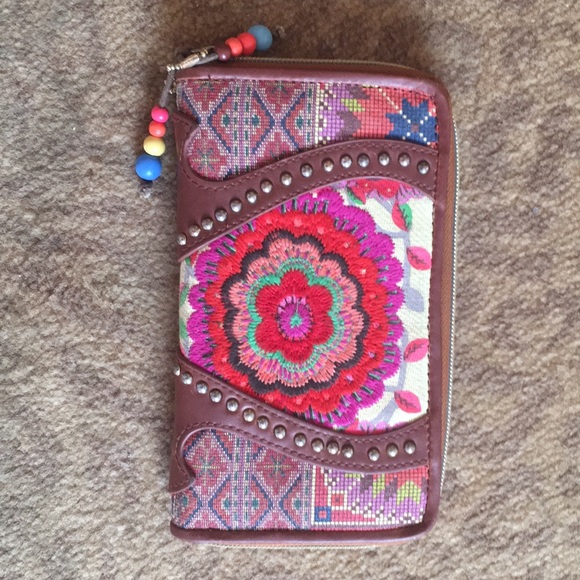 Wallet - Picture 2 of 3